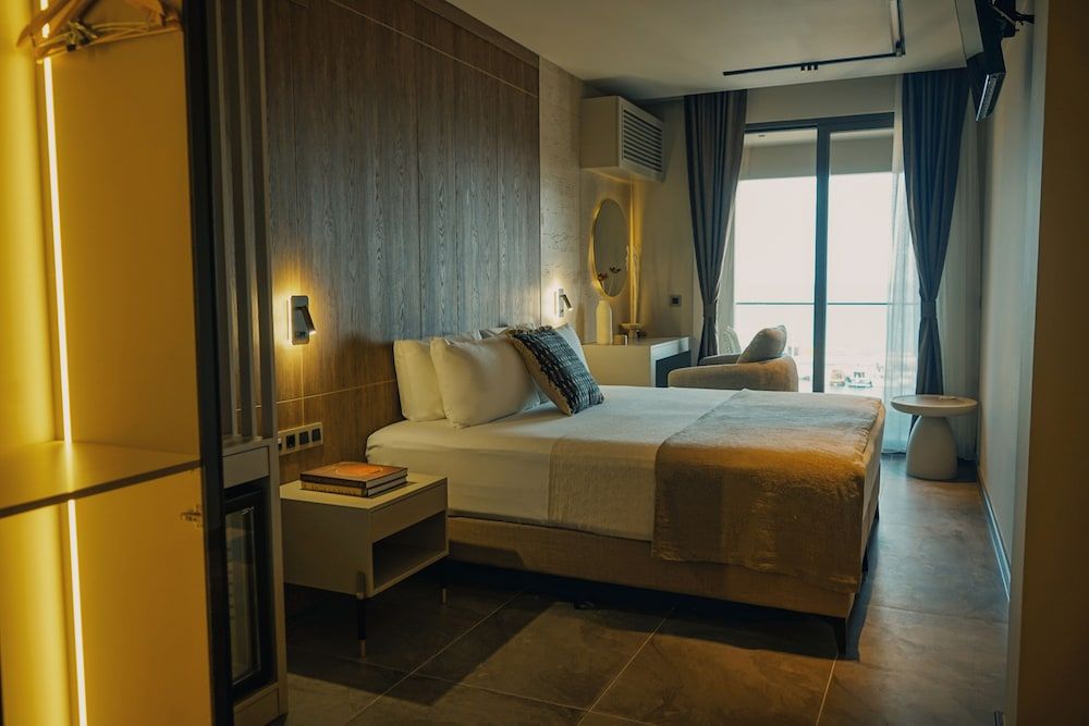 ASYA RESİDENCE Family Room, 1 Double Bed, Smoking, Sea View 2