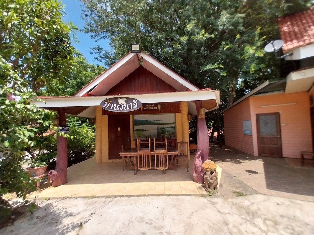 Bamboo River House Kaeng Krachan Deluxe Double Room 3