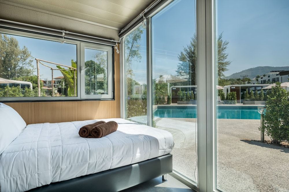 Apple House Classic Double Room, Lanai 5