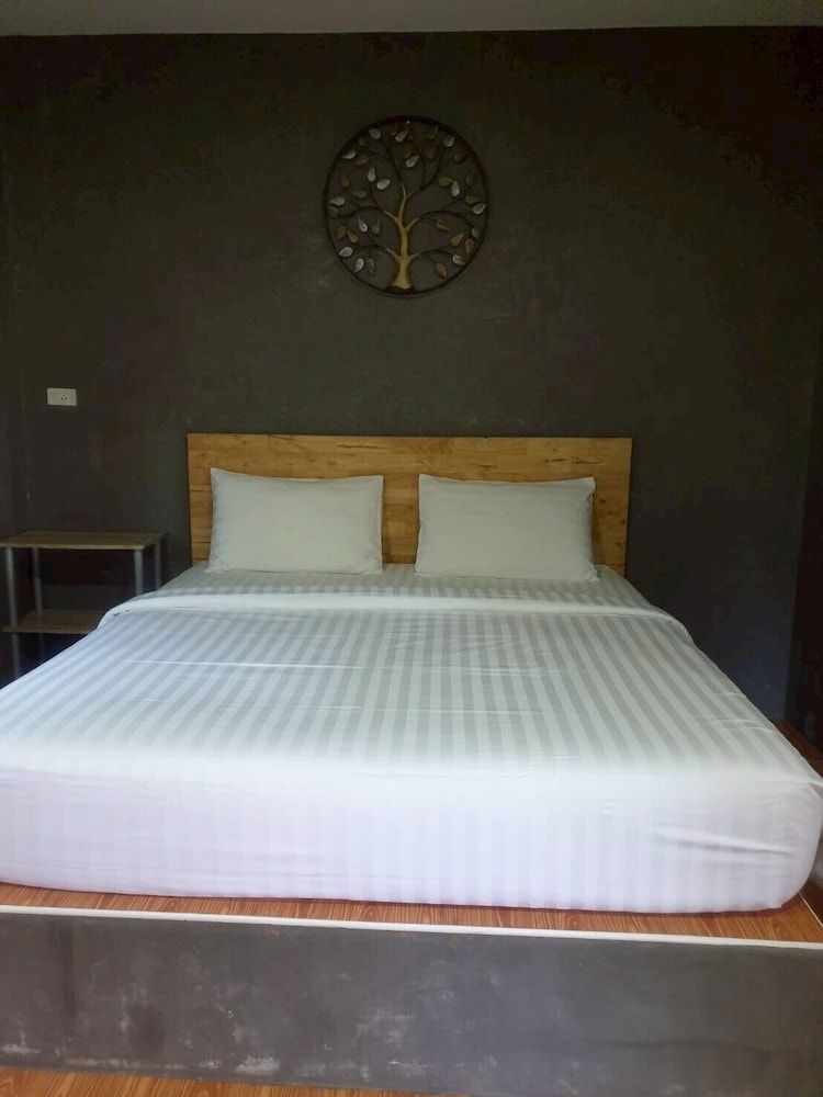Phawaeng Resort Standard Room, 1 King Bed, Non Smoking 6