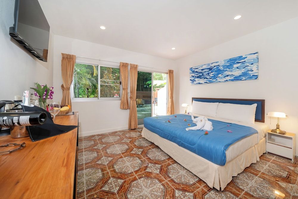 Oceanview Bungalows by EAT Standard Double Room 4
