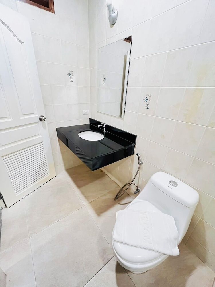 Napheera Royal Tel Junior Suite 12