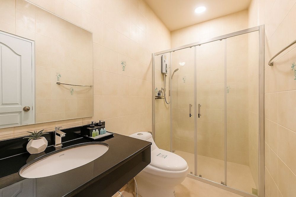 Napheera Royal Tel Junior Suite 13