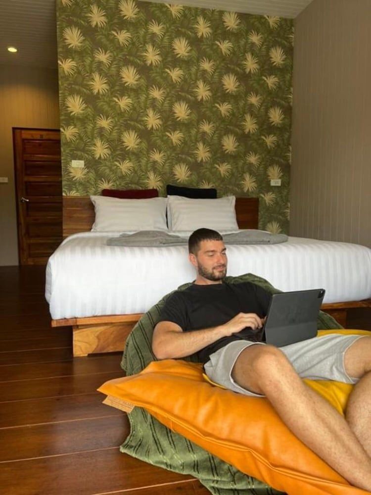 Rimwang The River Life Deluxe Raft Room with Mountain and River View 12