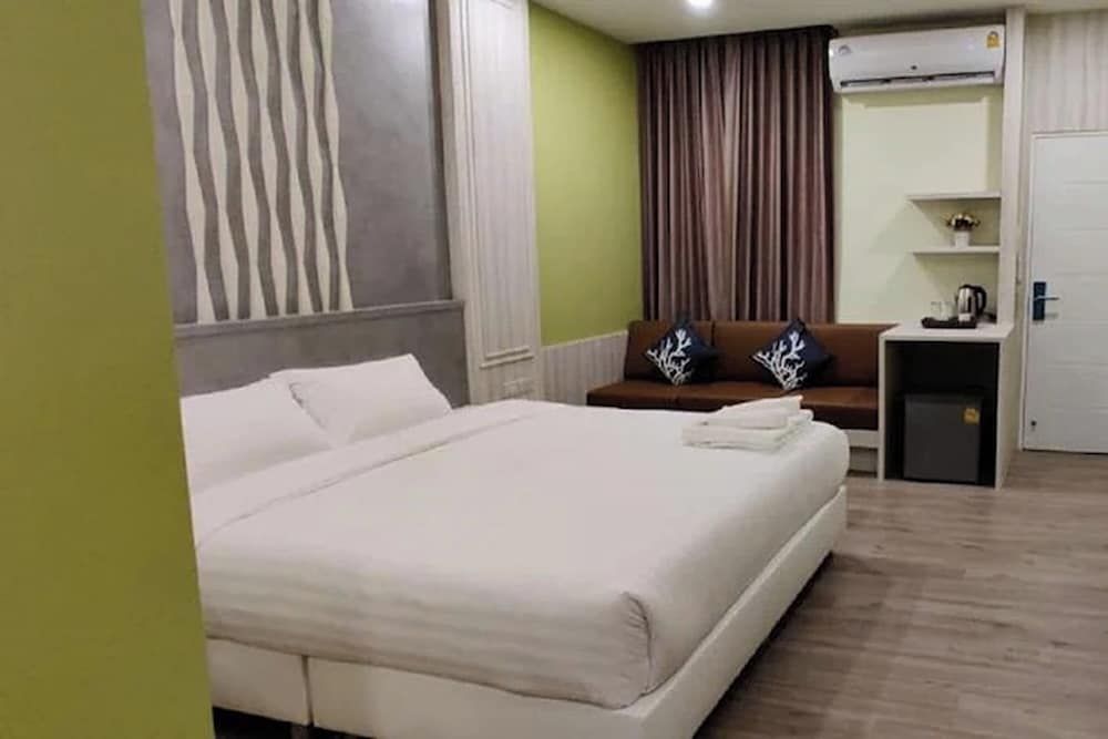 2M Place Apartment Deluxe Double Room 11