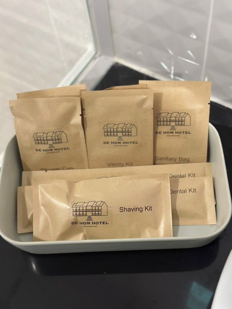 De Hom Hotel Mae Hong Son Deluxe Twin Room 12