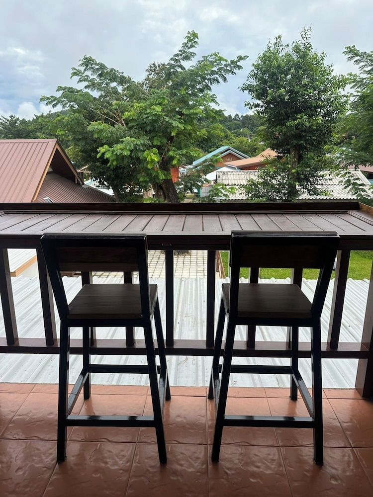 De Hom Hotel Mae Hong Son Deluxe Twin Room 13