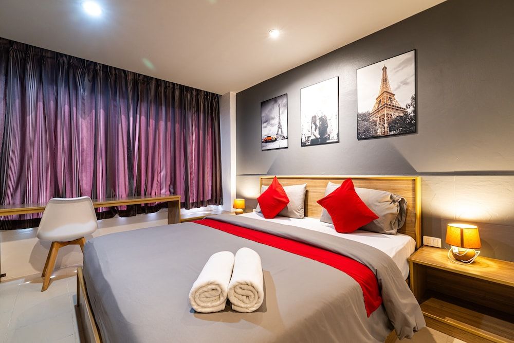 Phuket Five Fortune Holiday Hotel Standard Double Room 3