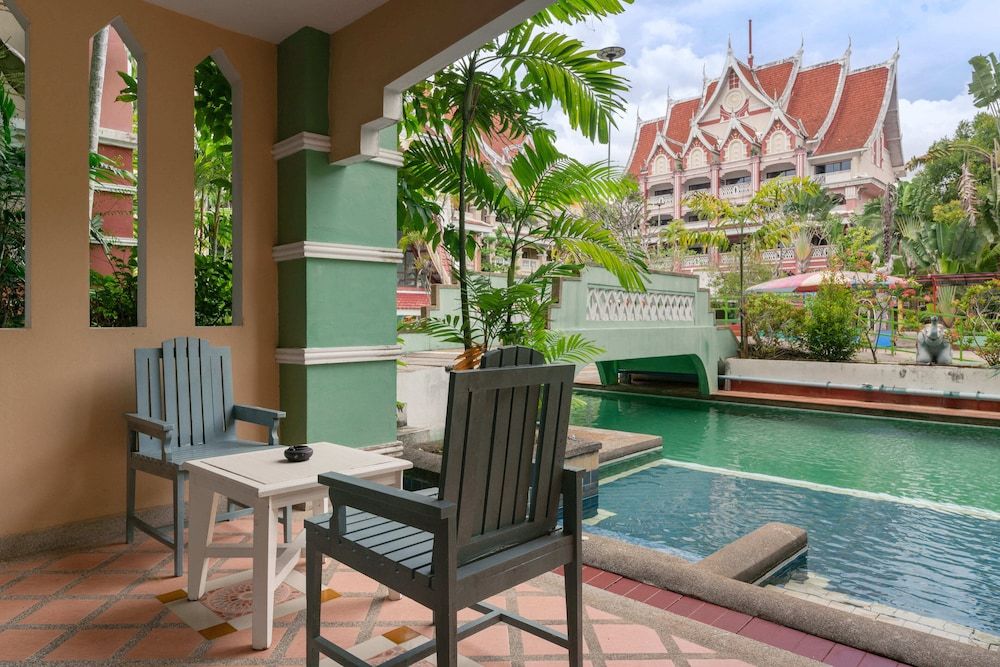 Le Ayodhaya Palace Krabi Beach Resort Deluxe Double Room, Balcony, Pool View 8
