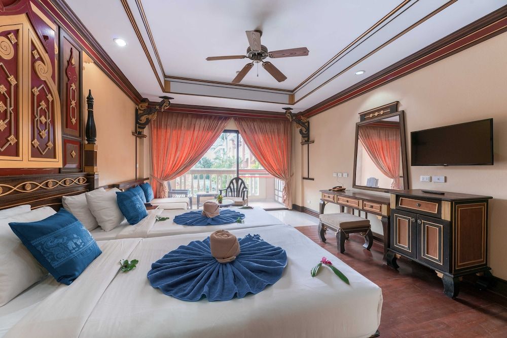 Le Ayodhaya Palace Krabi Beach Resort Deluxe Twin Room, Balcony, Pool View 2