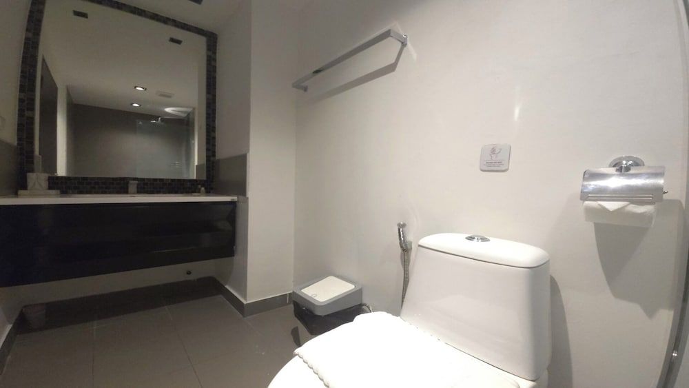 Tranquil Tide 1 BR T1-605 Apartment, Balcony, City View 49