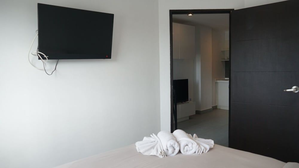 Tranquil Tide 1 BR T1-605 Apartment, Balcony, City View 21