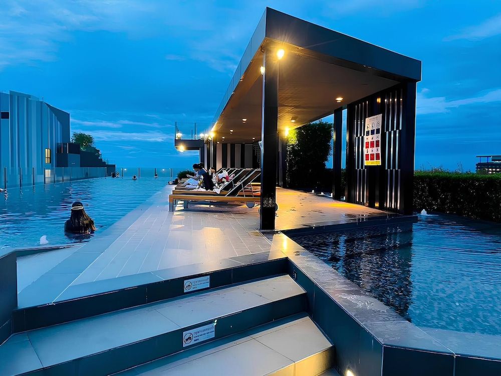 Best Pool With 360 View of Pattaya & Best Location Apartment, 1 Bedroom, Accessible, Smoking 23