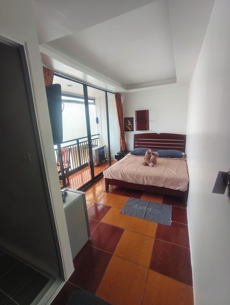 Kamala Beachside Economy Double Room, Balcony 2