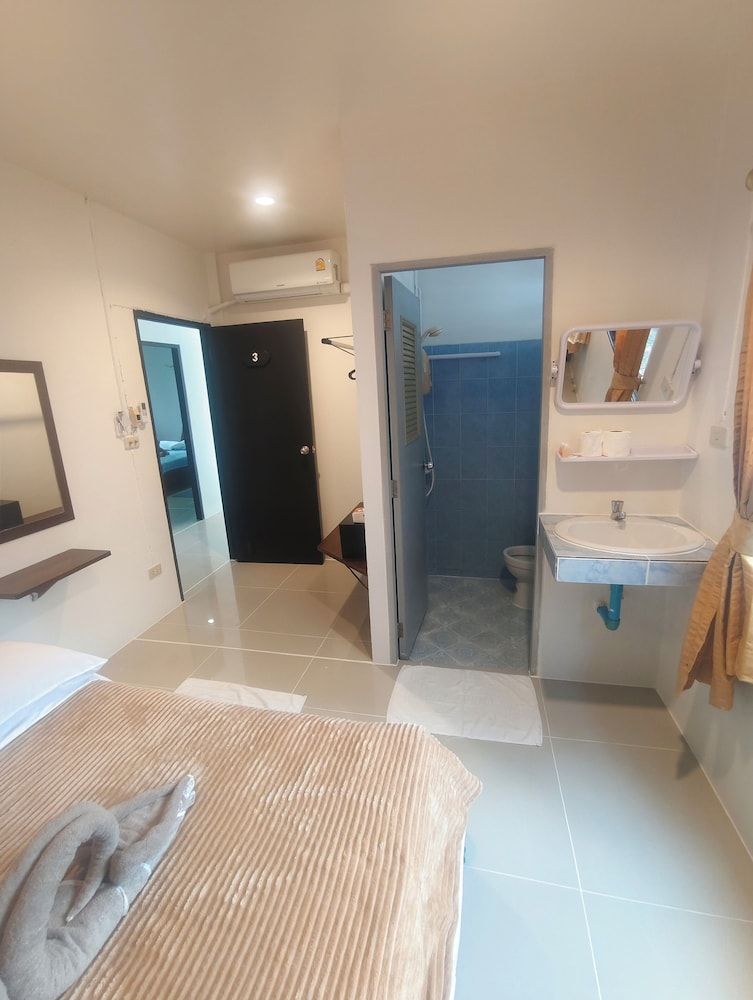 Kamala Beachside Basic Double Room 7