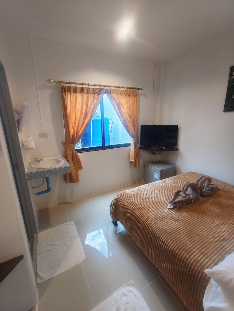 Kamala Beachside Basic Double Room 5