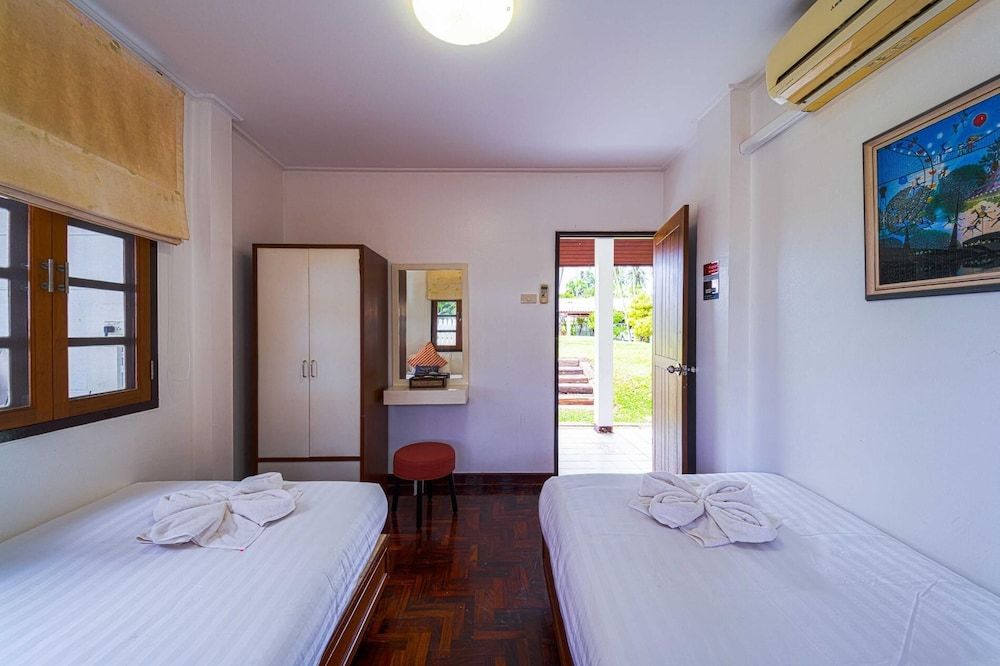 Oceanfront 6 Bedroom Twin Villas OV6 Villa, Ocean View 3