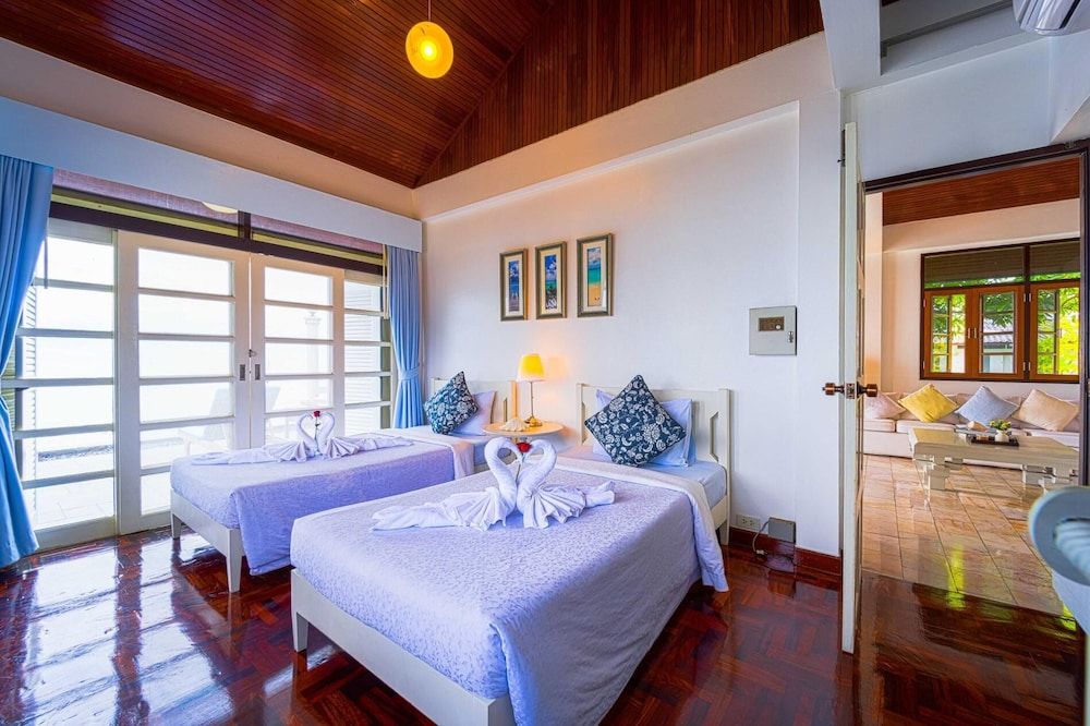 Oceanfront 6 Bedroom Twin Villas OV6 Villa, Ocean View 9