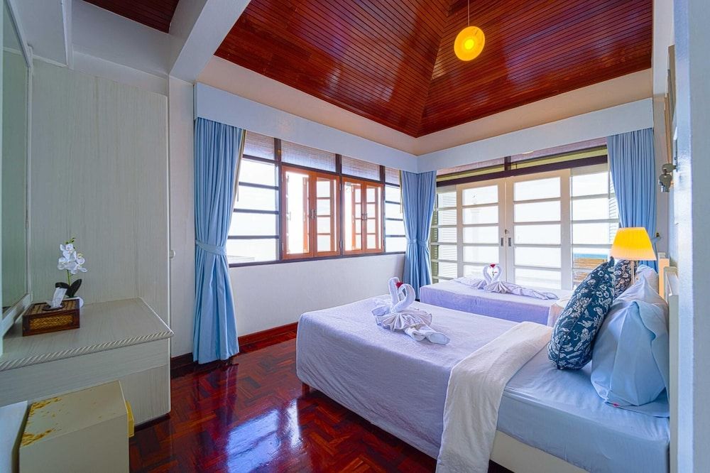 Oceanfront 6 Bedroom Twin Villas OV6 Villa, Ocean View 4