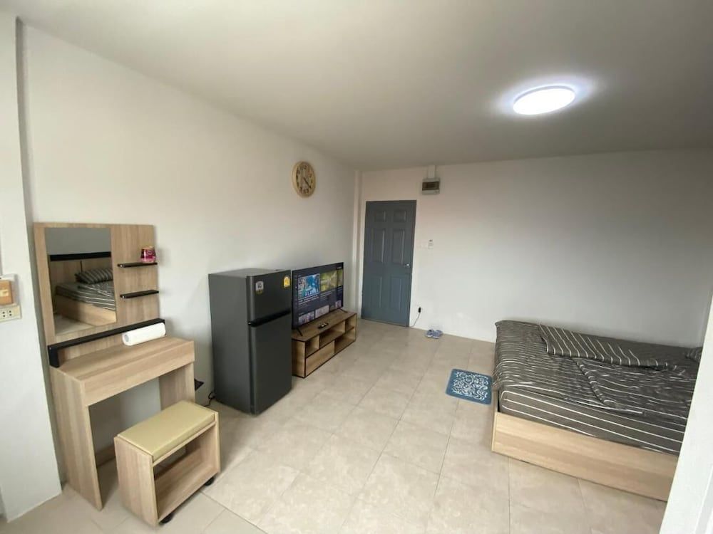 84 Bar & Guest House Apartment, 1 Bedroom, Smoking 2