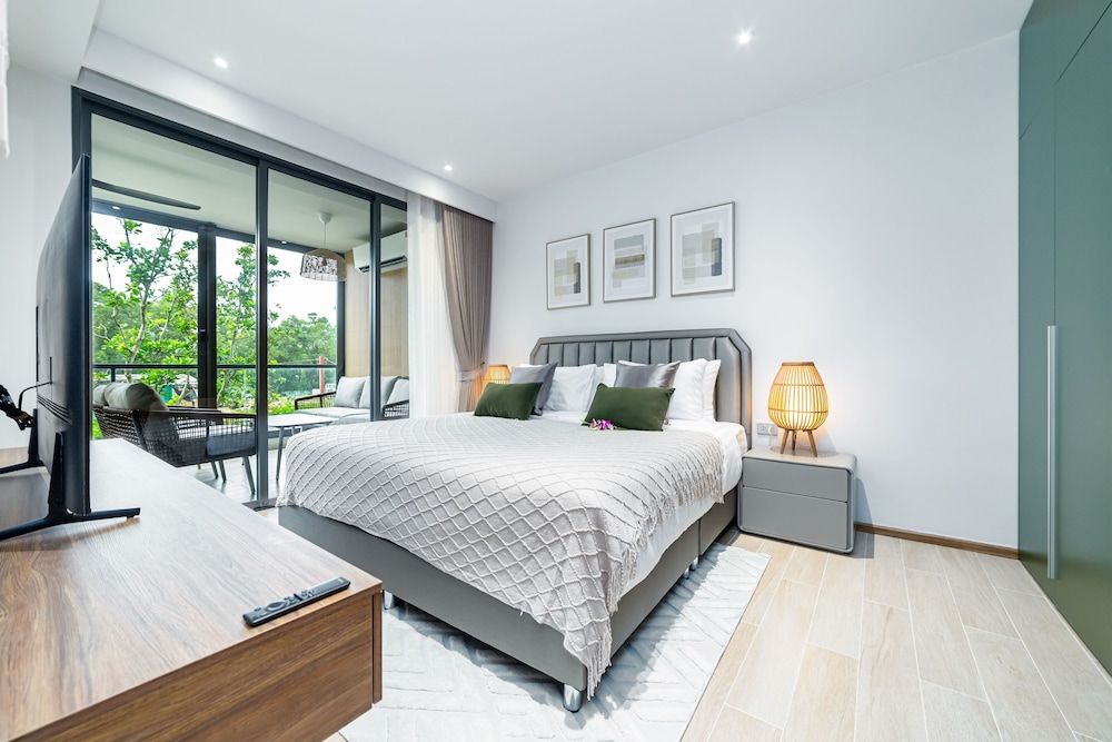 2BR Beachside 200 m to BangTao beach Apartment, 2 Bedrooms, Kitchen 3