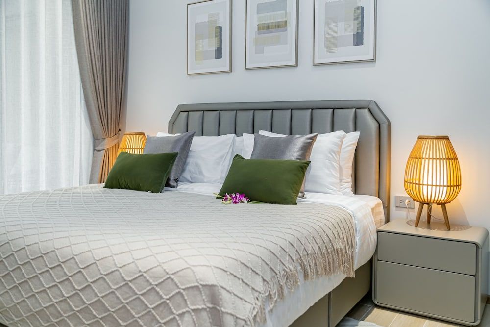 2BR Beachside 200 m to BangTao beach Apartment, 2 Bedrooms, Kitchen 9