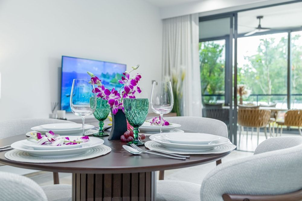 2BR Beachside 200 m to BangTao beach Apartment, 2 Bedrooms, Kitchen 20