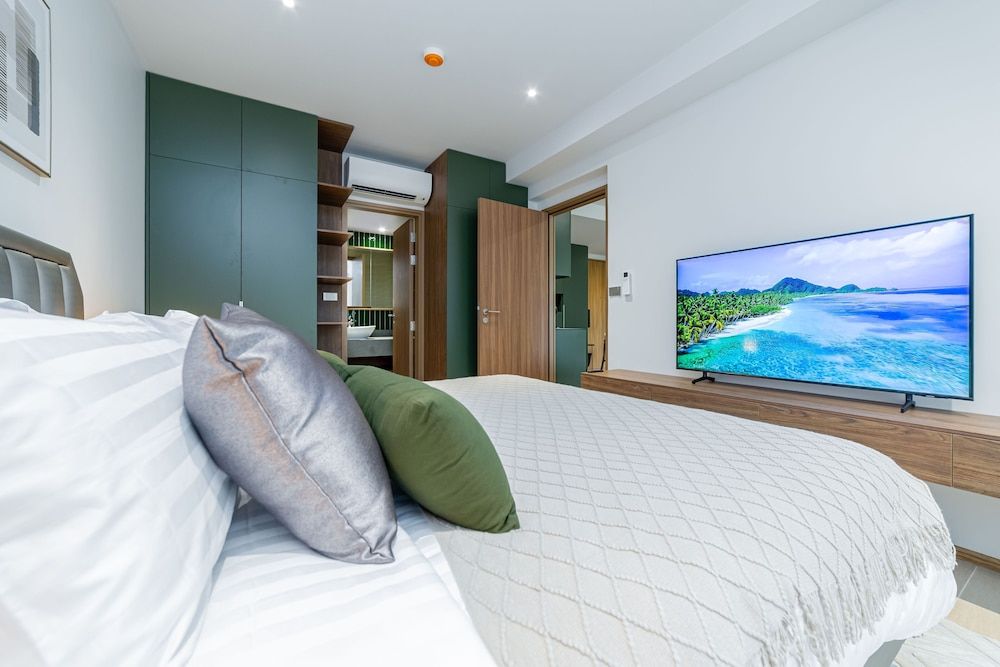 2BR Beachside 200 m to BangTao beach Apartment, 2 Bedrooms, Kitchen 13