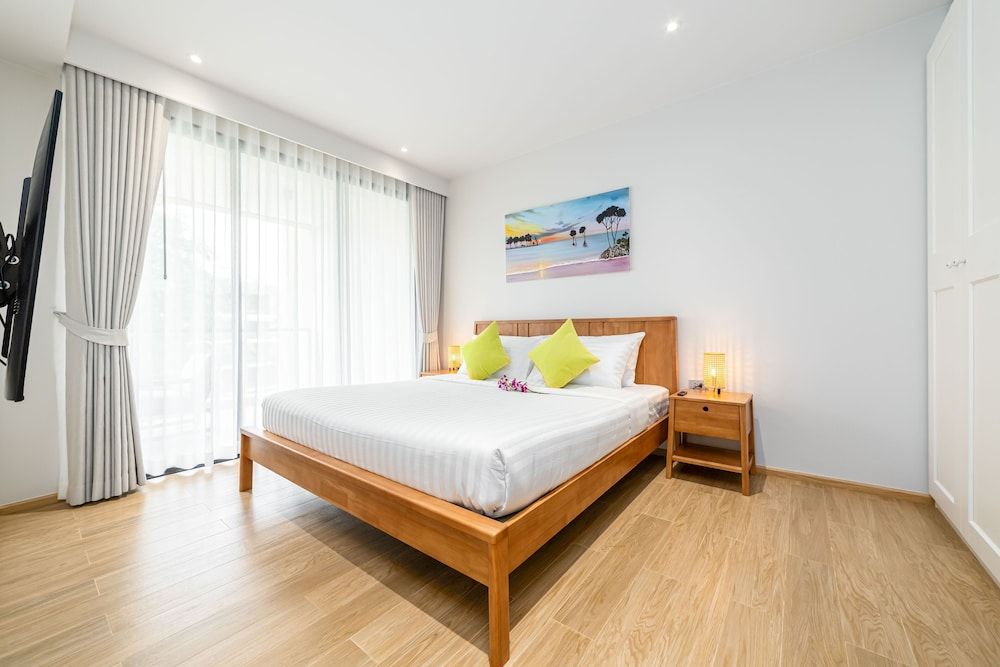 Seaside 2BR 200 m to BangTao beach Apartment, 2 Bedrooms, Balcony 2