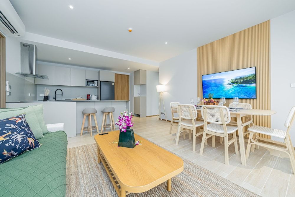 Beachside 2BR 200 m to BangTao beach Apartment, 2 Bedrooms, Kitchen 32