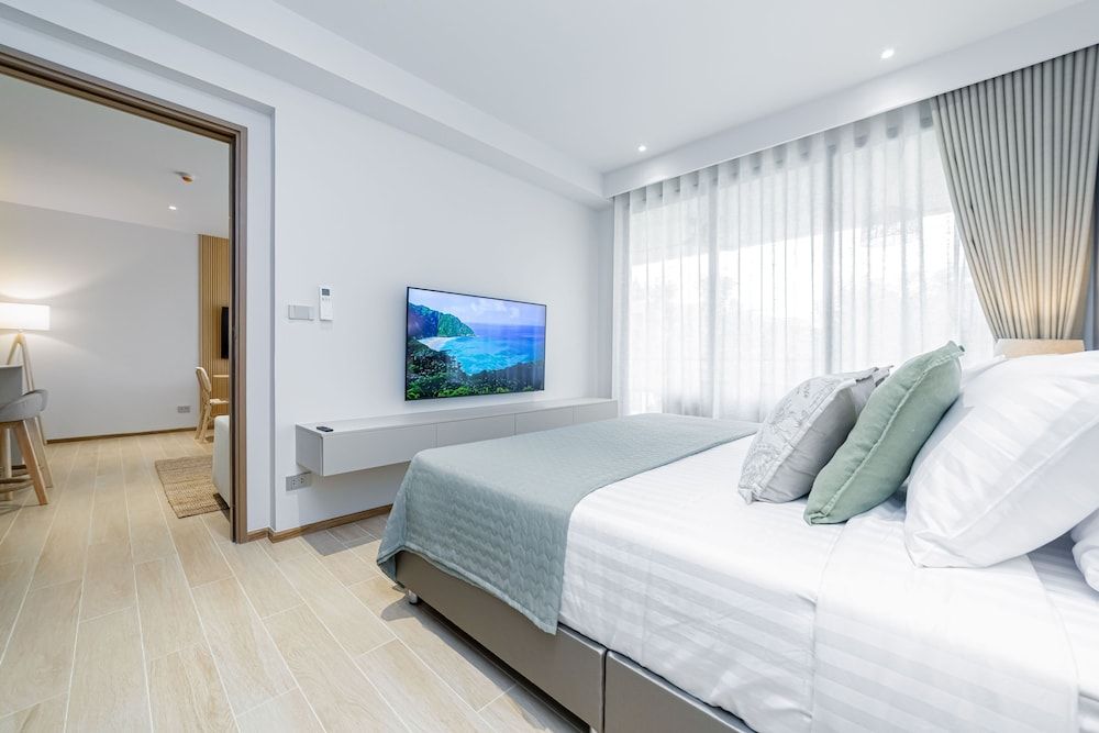 Beachside 2BR 200 m to BangTao beach Apartment, 2 Bedrooms, Kitchen 3