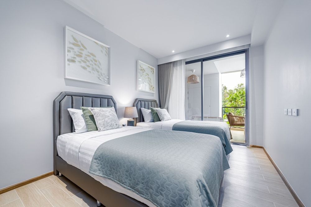 Beachside 2BR 200 m to BangTao beach Apartment, 2 Bedrooms, Kitchen 10