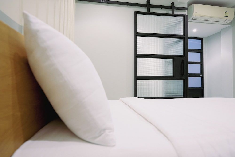 Go2bed Pattaya Superior Single Room 3