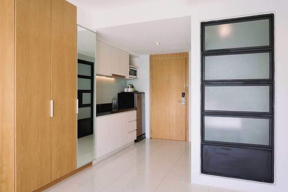 Go2bed Pattaya Deluxe Single Room, Balcony 8