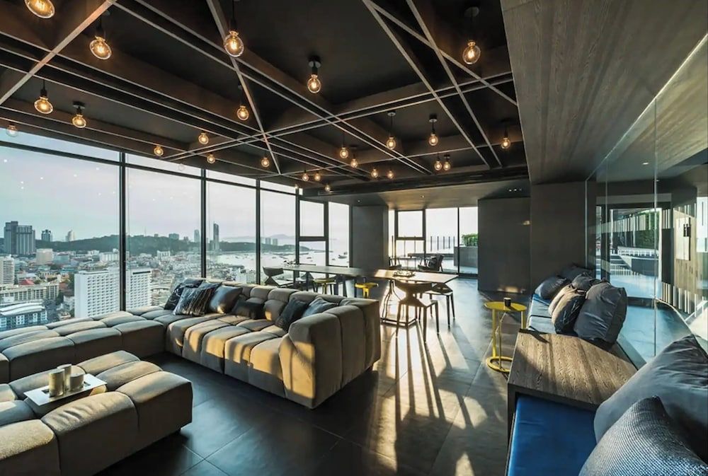 Best Location of Pattaya, Infinity Pool Walk To The Beach Apartment, 1 Bedroom, Accessible, Smoking 35