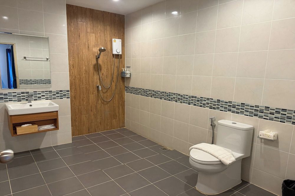 SKM Paradise Mae Sai Family Suite 10