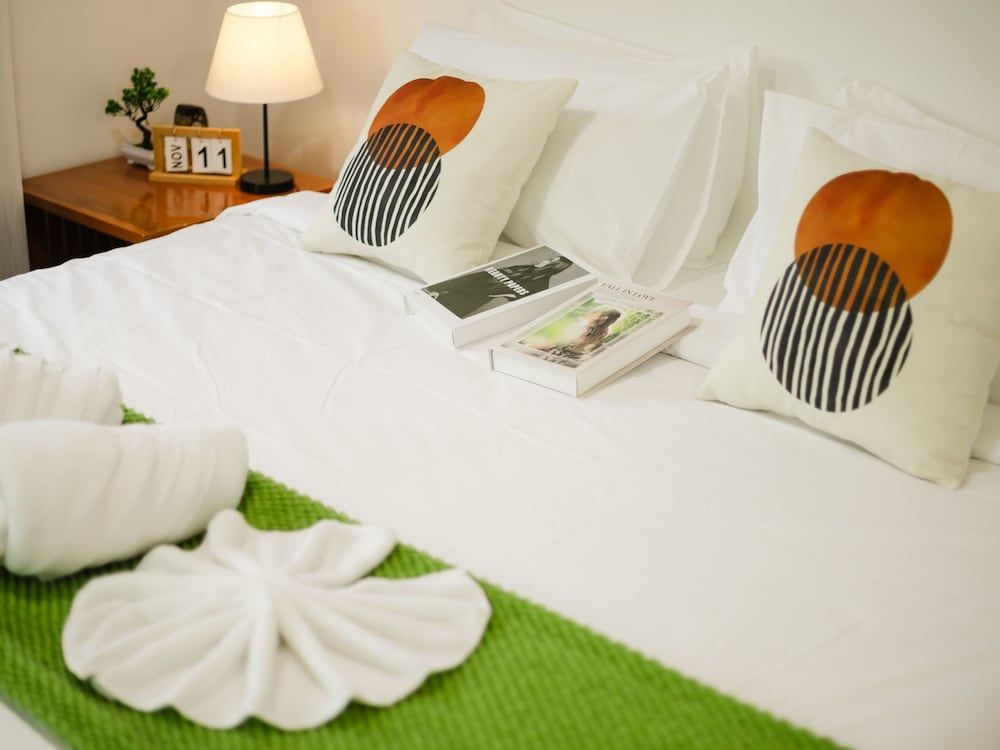 L1 Lanta Resort Luxury Room, 1 King Bed with Sofa bed, Balcony 22