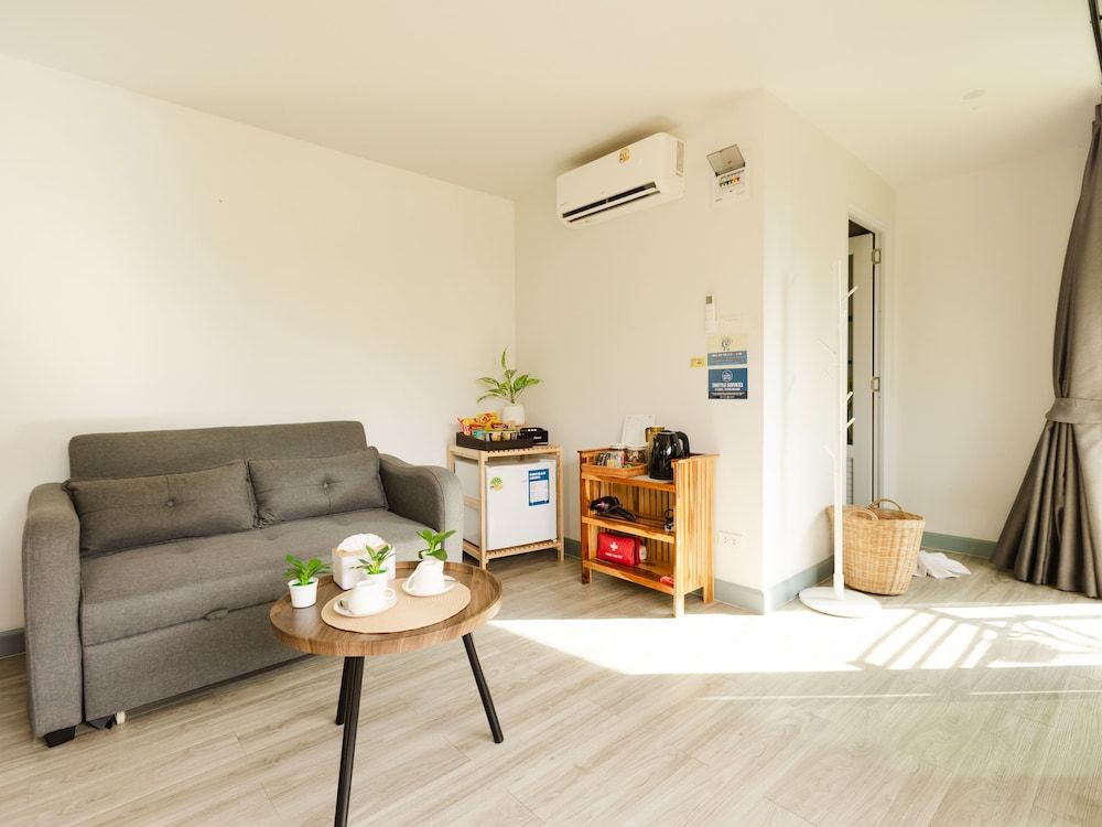 L1 Lanta Resort Luxury Room, 1 King Bed with Sofa bed, Balcony 51