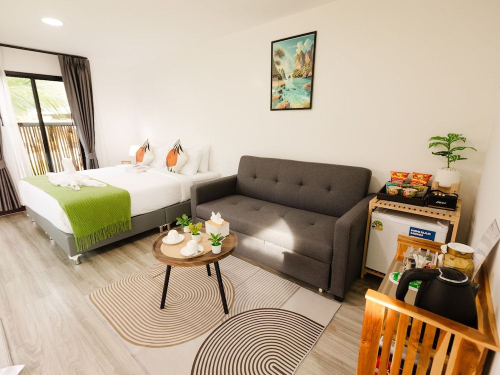 L1 Lanta Resort Luxury Room, 1 King Bed with Sofa bed, Balcony 36