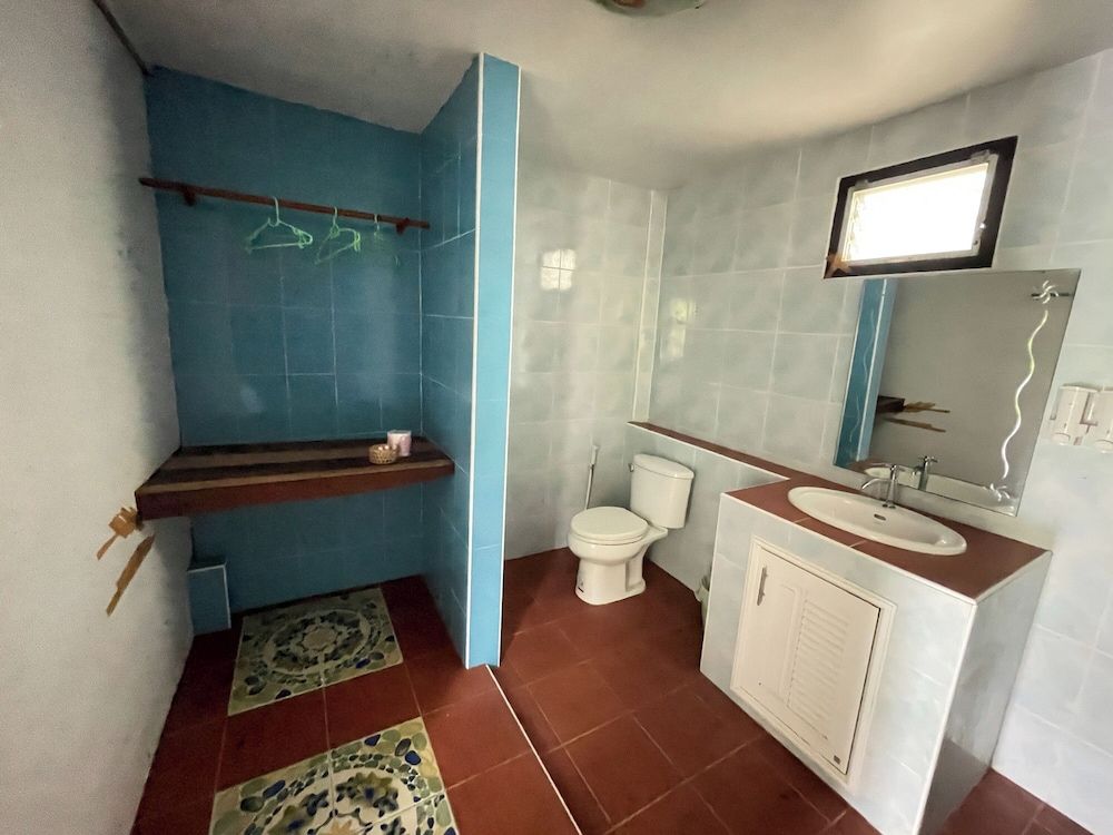 Saksaitarn Resort Bungalow, Garden View 10