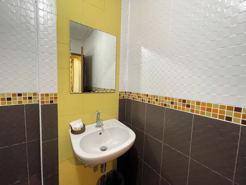 Saksaitarn Resort Family Room 13