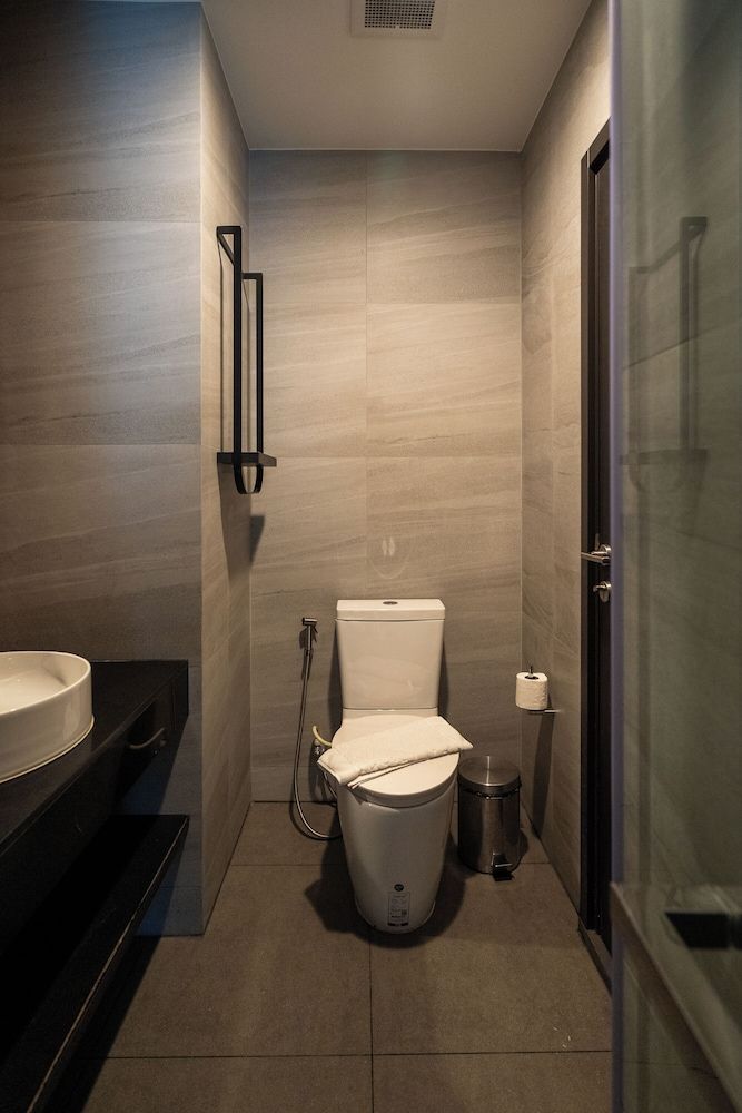 Edge Central Pattaya by Prop Hopper Premium Deluxe King Room 25