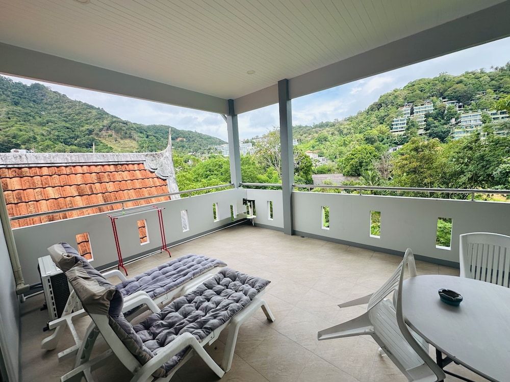 M&N Guesthouse Kata Family Penthouse, Mountain View 20