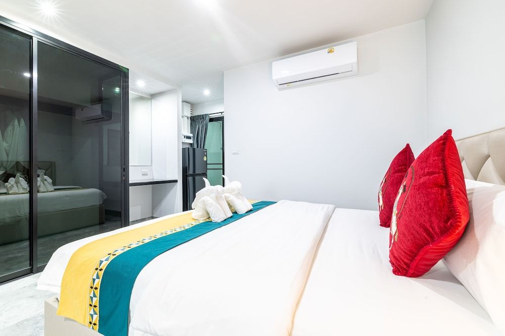 Phuket Leisure Time Hotel Family Suite, Kitchenette, Garden View 2