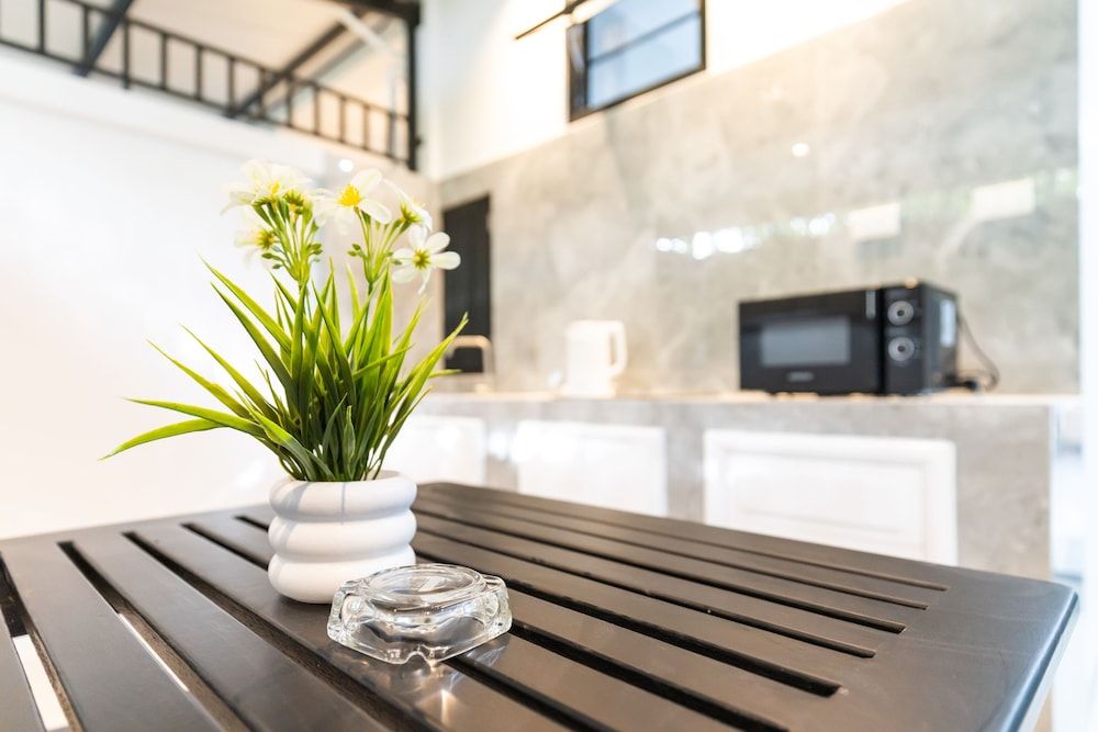 Phuket Leisure Time Hotel Family Suite, Kitchenette, Garden View 7