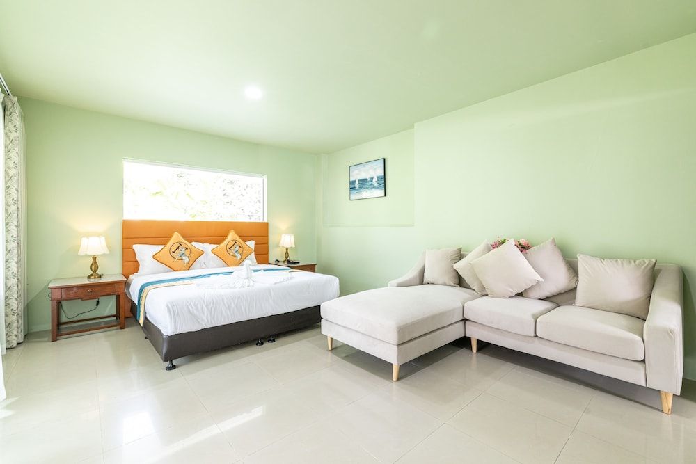 Family Suite, Balcony, Garden View