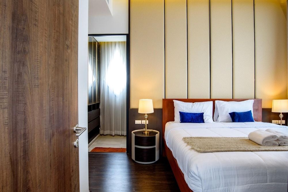 Pattaya Inara Exclusive Pool Villa PI5 Villa, Pool View 2