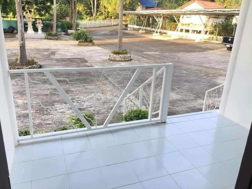 White house bailan resort Standard Double Room, Balcony, Courtyard View 6