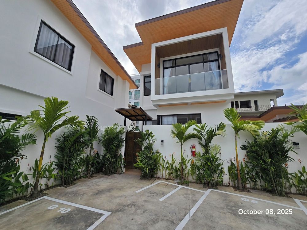 Family Villa, 5 Bedrooms, Mountain View