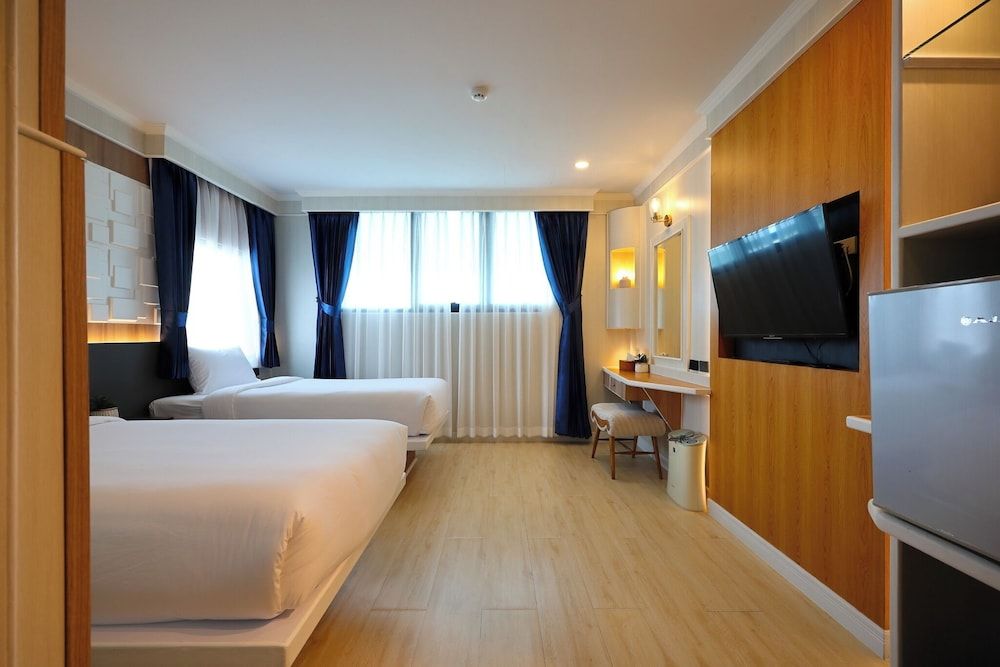 Deluxe Twin Room